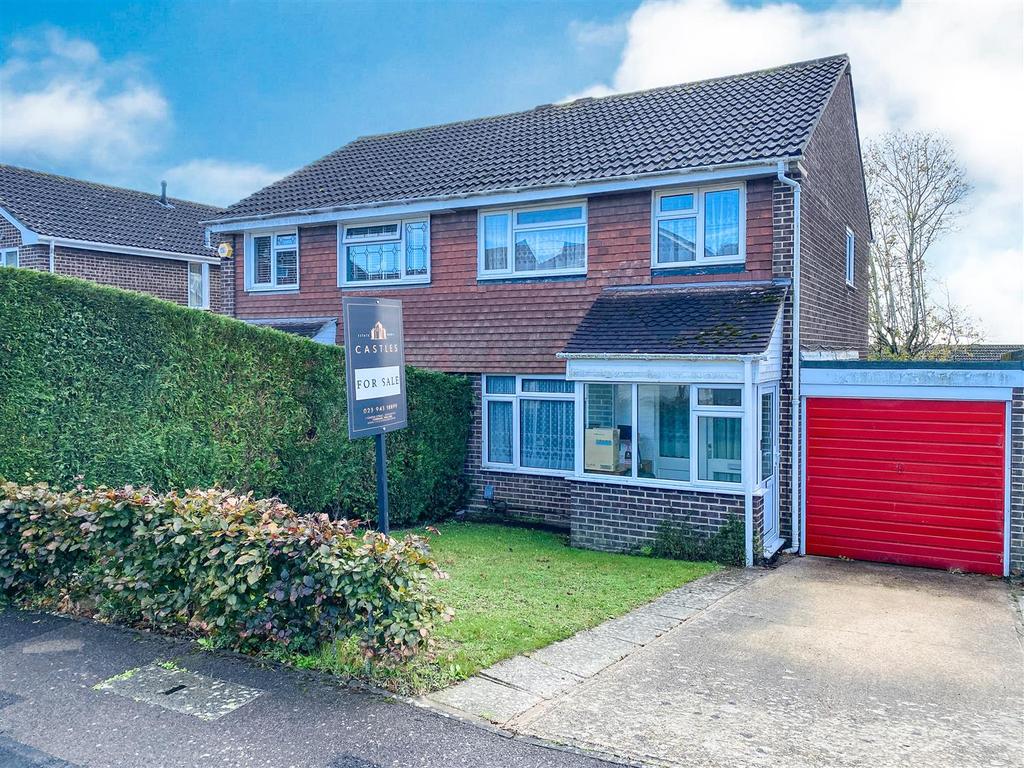 Kilmiston Drive, Portchester 3 bed house £300,000