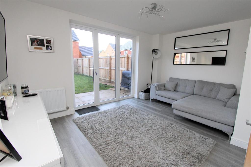 Littlewood Close, Browney, Durham 2 bed semidetached house £140,000