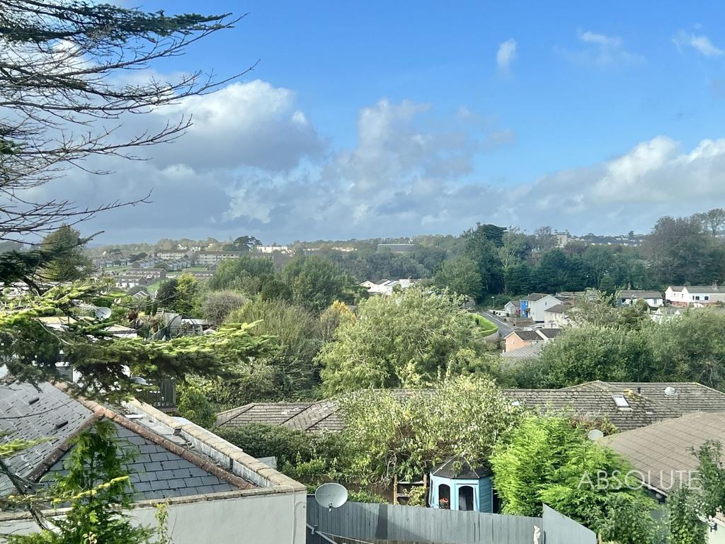 St. Margarets Road, Torquay, Devon, TQ1 2 bed terraced house £220,000