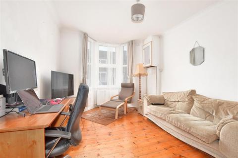 1 bedroom ground floor flat for sale - Carisbrooke Road, London