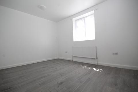 1 bedroom flat to rent, Park Avenue, Park Royal, Middlesex, NW10