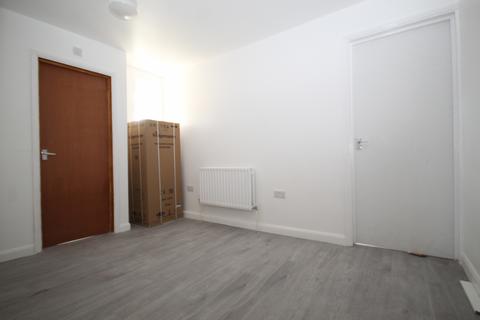 1 bedroom flat to rent, Park Avenue, Park Royal, Middlesex, NW10