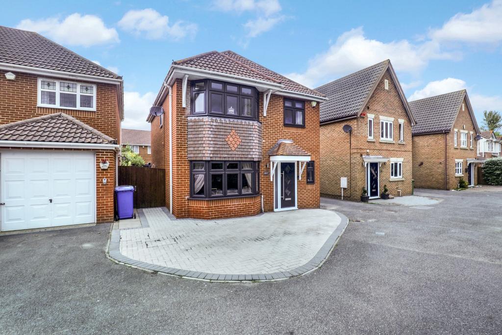 Sonora Way, Sittingbourne, Kent, ME10 4 bed detached house £425,000