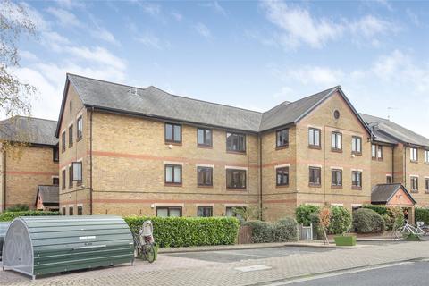 85 Riverside Close, London, E5 9SS