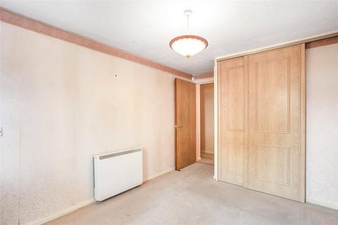 85 Riverside Close, London, E5 9SS