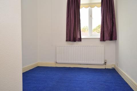 62 Incline Road, Oldham, OL8 4QW