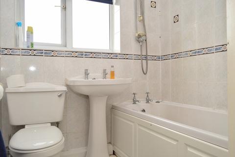 62 Incline Road, Oldham, OL8 4QW