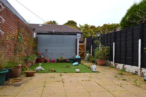 62 Incline Road, Oldham, OL8 4QW