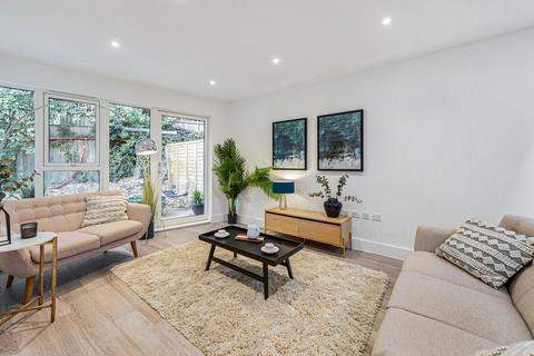 3 bedroom flat for sale - THE LONDON MEWS, FINCHLEY