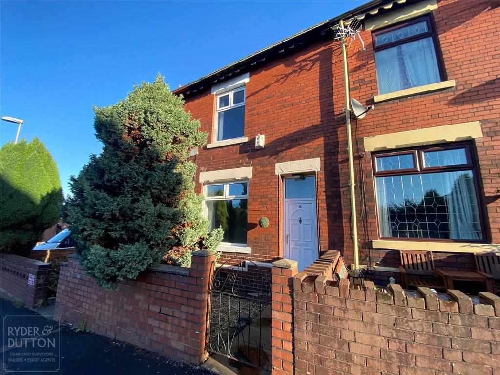 Sparrow Street, Royton, Oldham, OL2 2 bed terraced house £700 pcm (£
