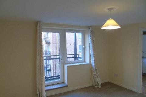 2 bedroom flat to rent, Slateford Gait, Slateford, Edinburgh, EH11