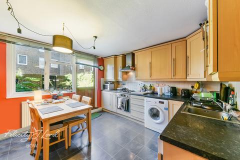 158 Bruce Road, London, E3 3EU