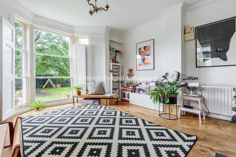 Flat B, The Elms Elm Lane, London, SE6 4LB