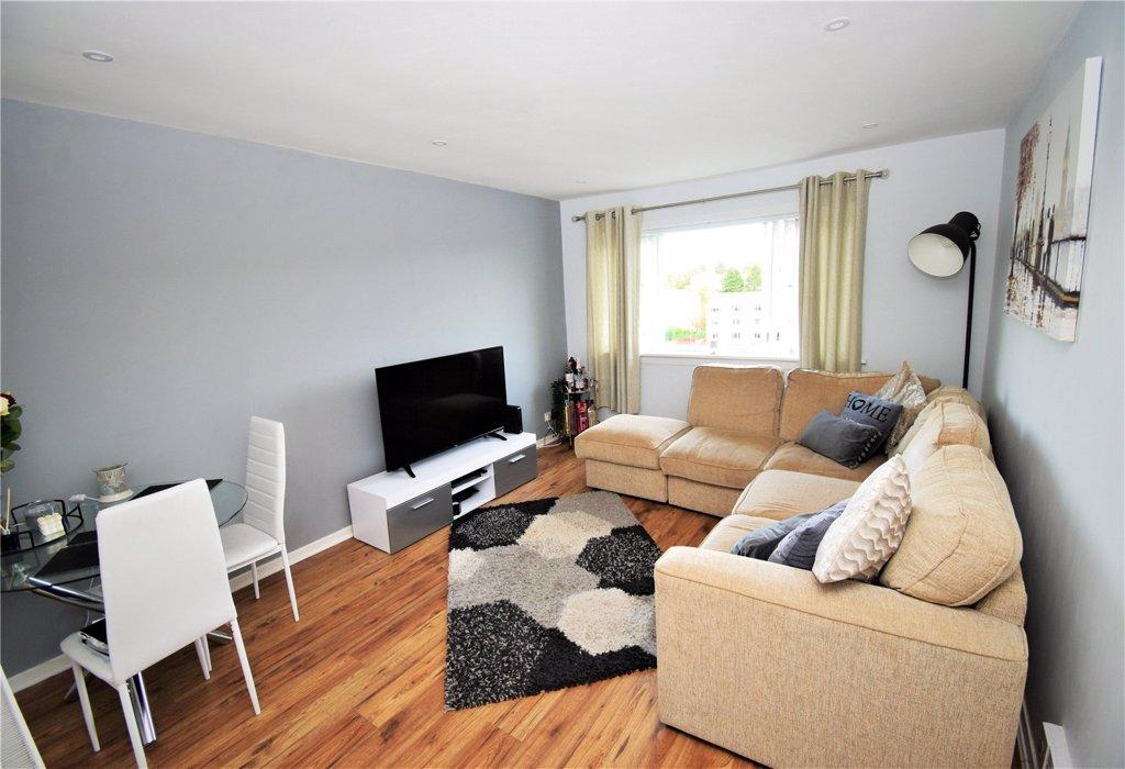 6 Finglas Avenu, Paisley, Paisley 1 bed apartment £63,000