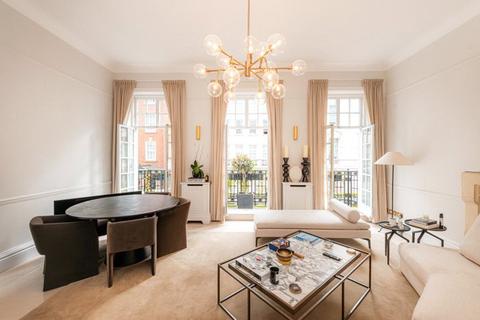 1 bedroom apartment to rent, Upper Brook Street, Mayfair, London, W1K