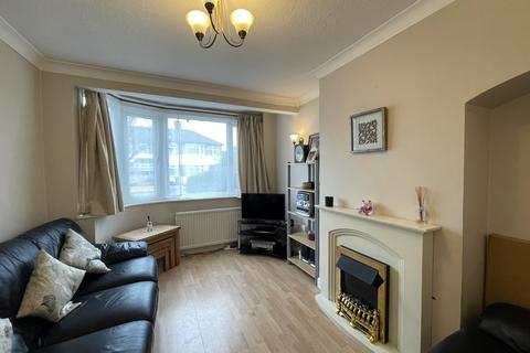 30 Thurlow Gardens, Ilford, IG6 2UU