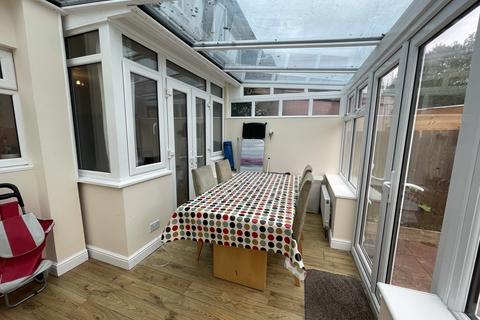 30 Thurlow Gardens, Ilford, IG6 2UU