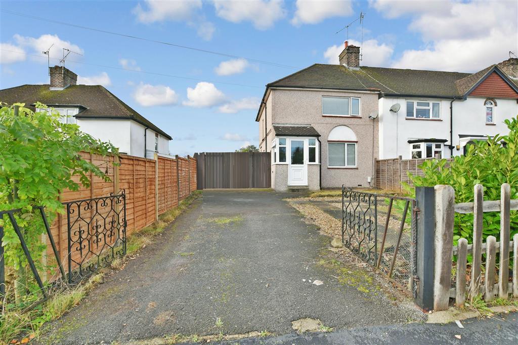 Colesmead Road, Redhill, Surrey 2 bed end of terrace house £400,000
