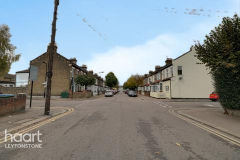 106 Selby Road, London, E11 3LR
