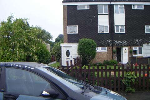 3 bedroom maisonette to rent, Arbor Way, Chelmsley Wood, Birmingham