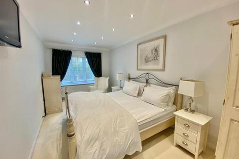 1 bedroom in a flat share to rent, Waingels Road,  Lands End Twyford,  RG10