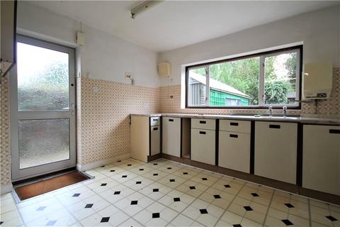 13 Raymond Crescent, Guildford, GU2 7SU