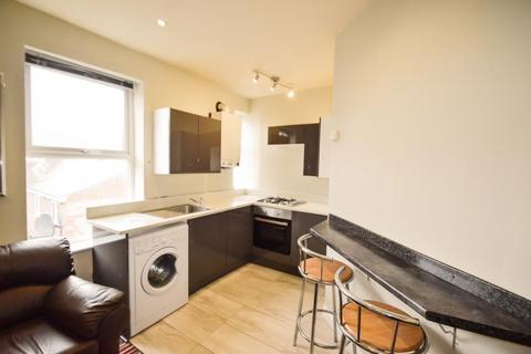 3 bedroom flat to rent, 22A Rosedale Road, Ecclesall