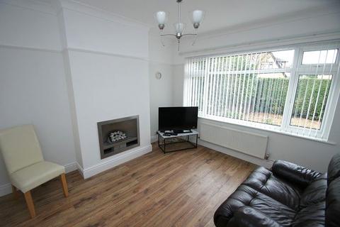 3 bedroom semi-detached house for sale - Beech Grove, Whitby, Ellesmere Port, Cheshire. CH66