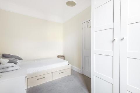 42b Hackford Road, London, SW9 0RF