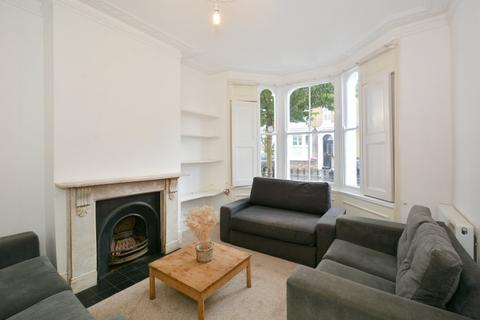 4 bedroom terraced house to rent - Lyal Road, London, E3