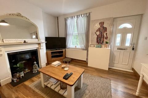 2 Burton Close, Carlton, Nottingham, NG4 3GT