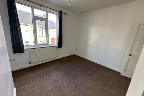 2 bedroom terraced house to rent, Charles Street, Goldthorpe