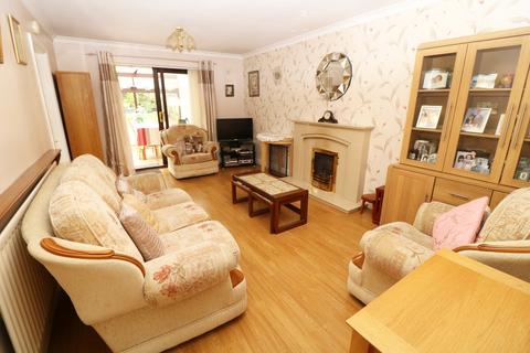 11 Aldis Close, Birmingham, B28 8EE