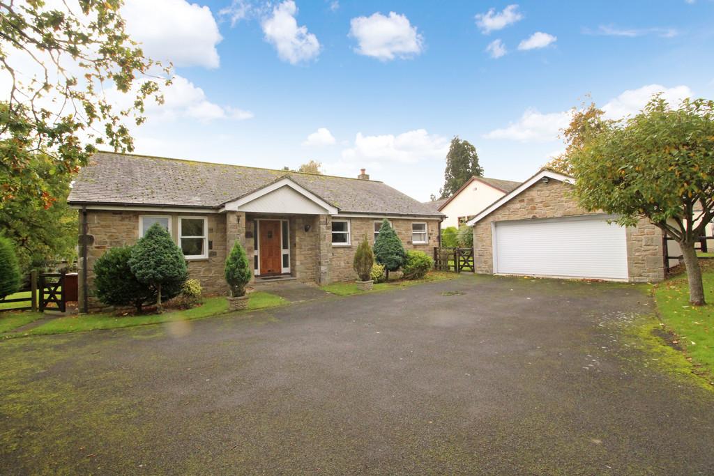 The Leazes, Hexham 3 bed detached bungalow £499,950