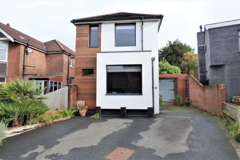 Salterns Road, Poole 3 bed detached house £650,000