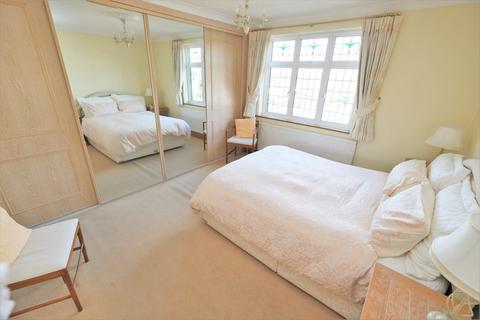98 Lancing Road, Orpington, BR6 0QX