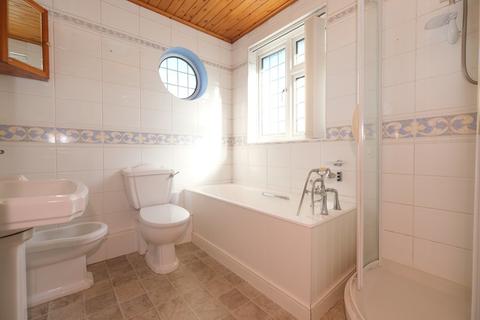 98 Lancing Road, Orpington, BR6 0QX