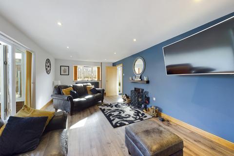 17 Compit Hills, Cromer, NR27 9LJ