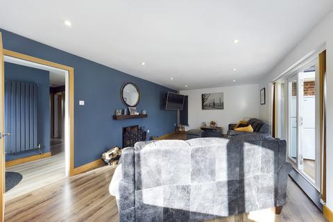 17 Compit Hills, Cromer, NR27 9LJ