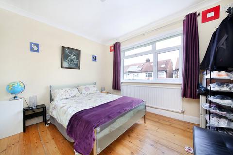 3 bedroom flat for sale, Eastbourne Avenue, Acton, London