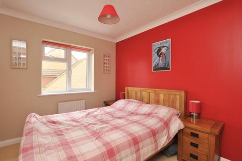 21 Deeprose Close, Guildford, GU2 9NA