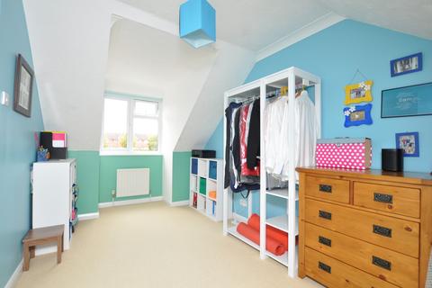 21 Deeprose Close, Guildford, GU2 9NA