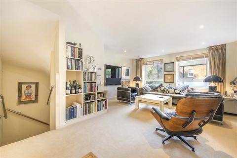 8 Albion Mews, London, N1 1JX