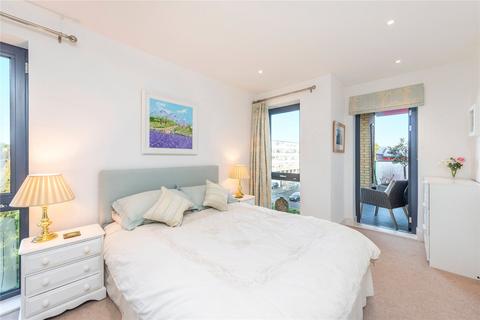 1 bedroom flat for sale, Pipit Drive, Putney, London