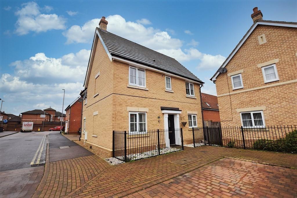 Saw Mill Road, Colchester 4 bed detached house £350,000