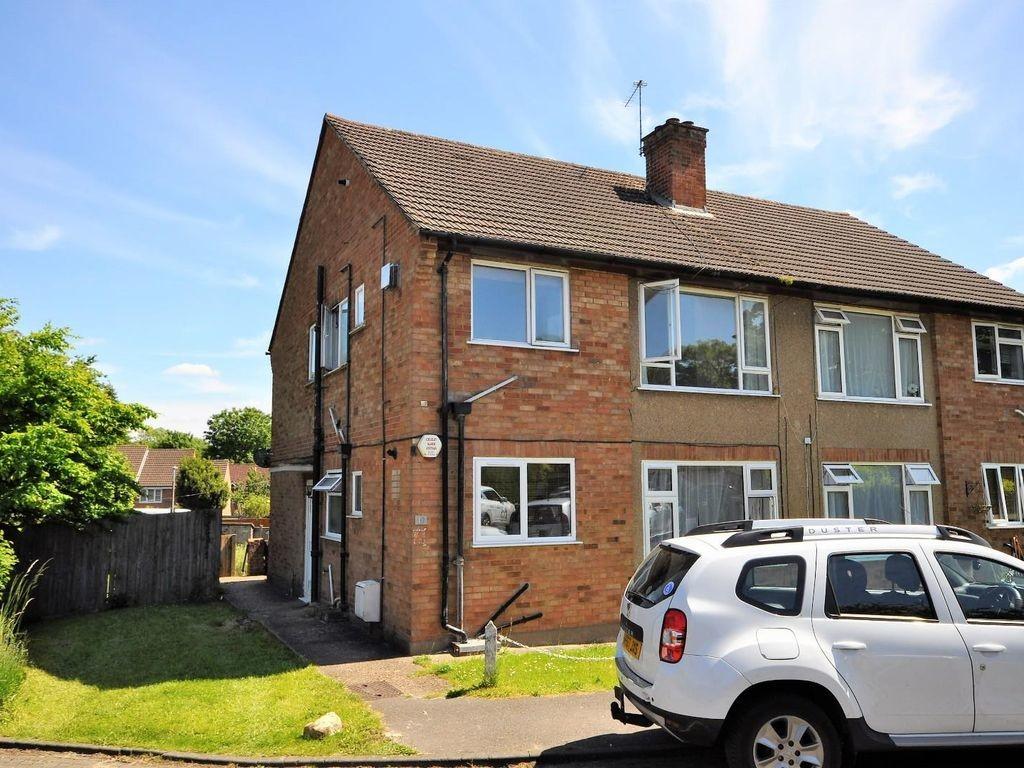 Leaford Crescent, Watford, WD24 5TW 2 bed semidetached house £1,300