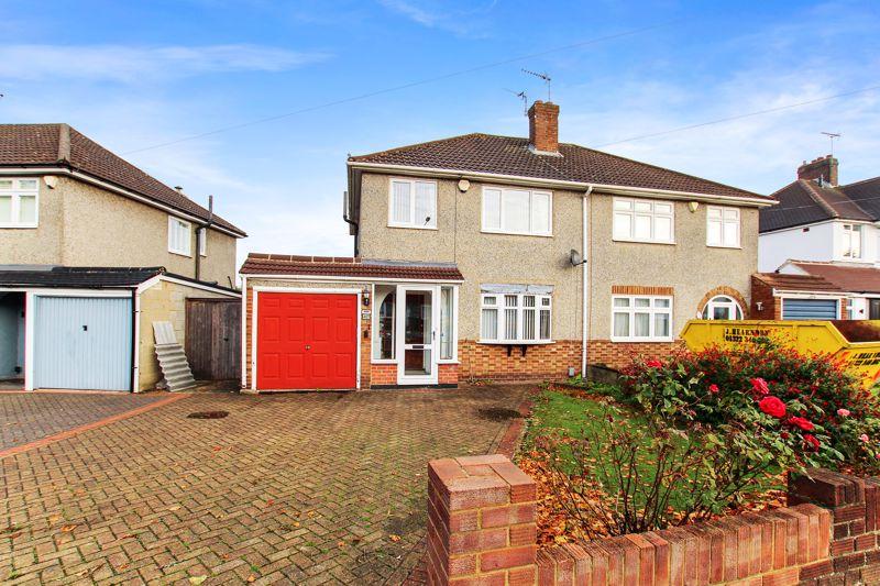 Hurst Road, Bexley 3 bed semidetached house £1,750 pcm (£404 pw)