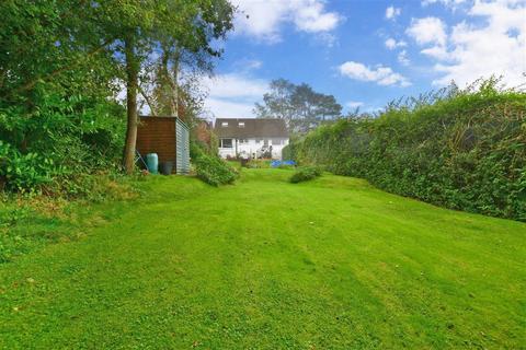 3 bedroom detached bungalow for sale - Elim Court Gardens, Crowborough, East Sussex