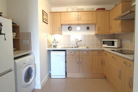 1 bedroom retirement property for sale, Archers Court, Elmside Walk, HITCHIN, SG5