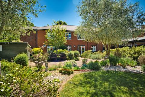 1 bedroom retirement property for sale, Archers Court, Elmside Walk, HITCHIN, SG5